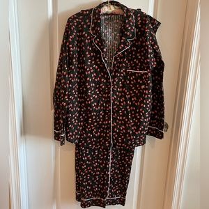 Gorgeous Brand New Victoria Secret Pajama Set!